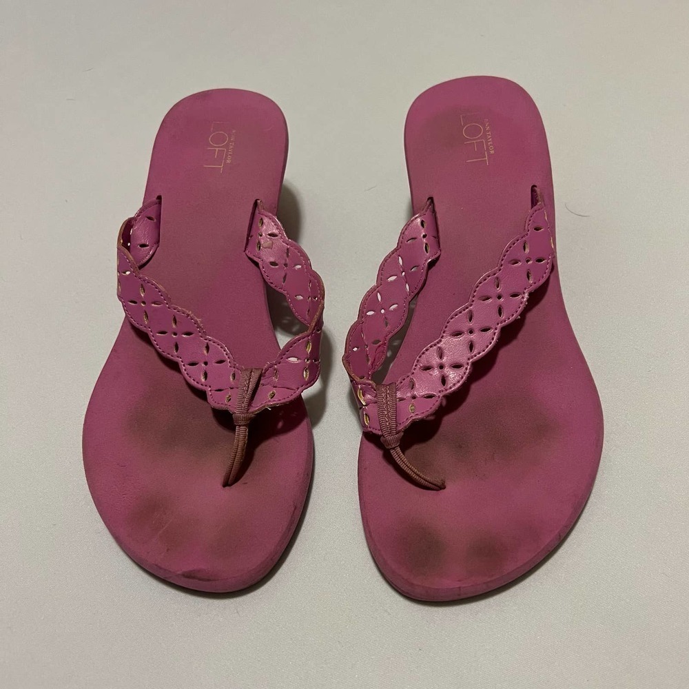 5/ $25 Ann Taylor Loft Purple Pink Wedge Flip Flop 7